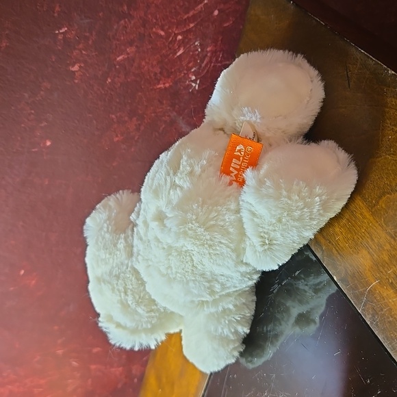 Hug'Ems Polar Bear Cub by Wild Republic - Pre-loved - Picture 4 of 12